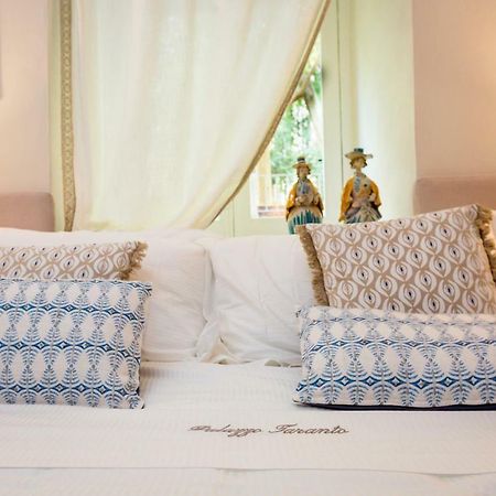 Palazzo Taranto Luxury Rooms Caltagirone Exterior photo