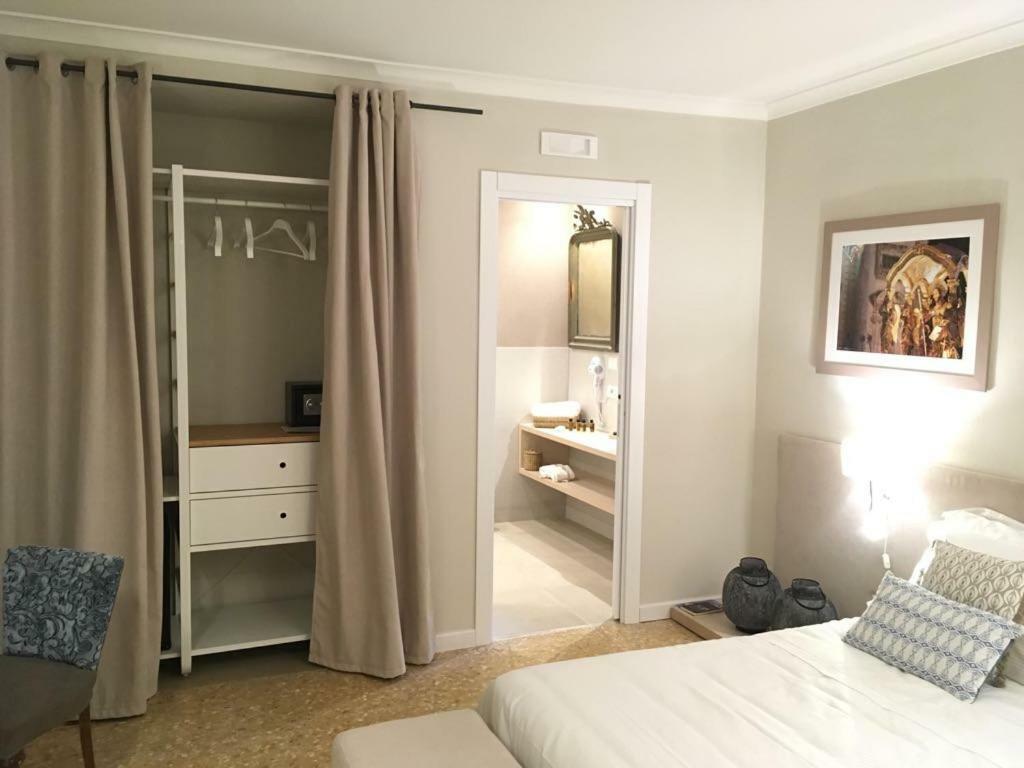Palazzo Taranto Luxury Rooms Caltagirone Exterior photo