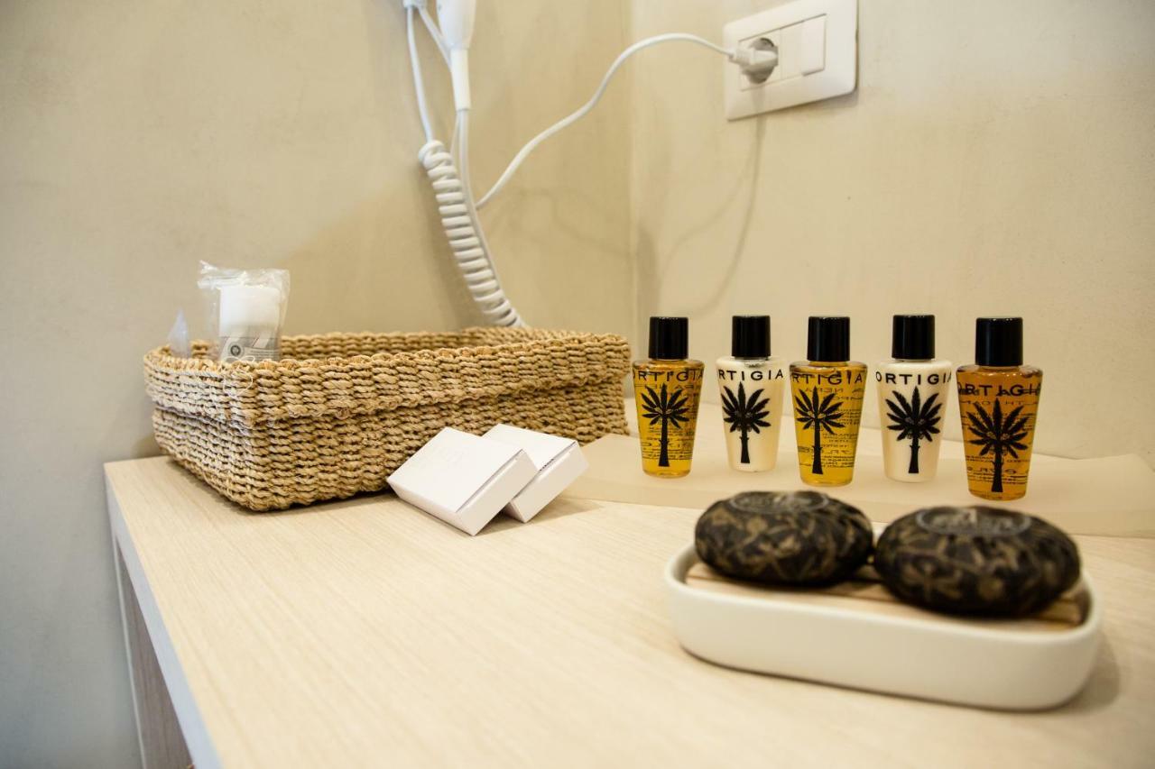 Palazzo Taranto Luxury Rooms Caltagirone Exterior photo